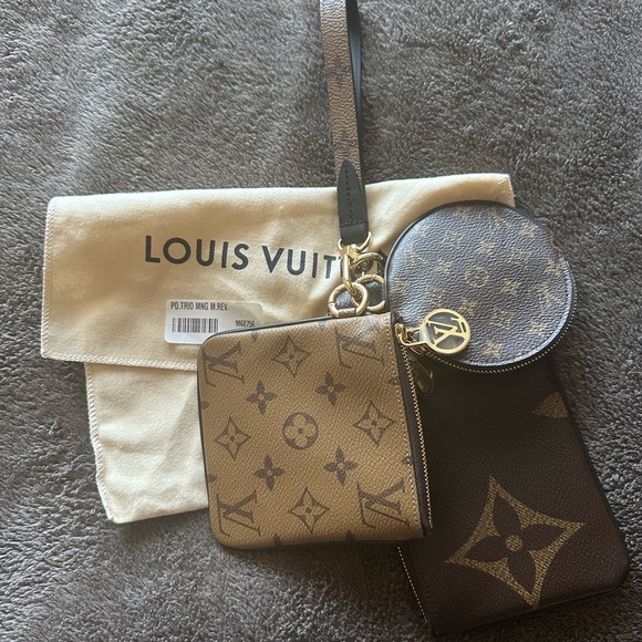 LV 3 piece accessory - Picture 2 of 6